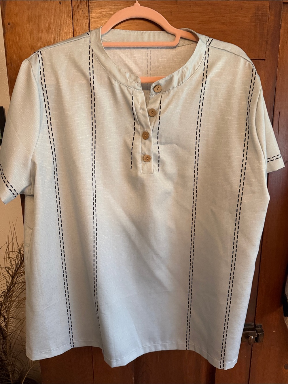 Men's Light Sage Short-Sleeve Henley with Vertical Stitch Detail